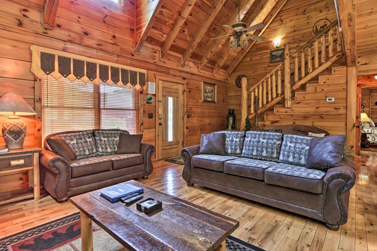 Pigeon Forge Getaway With Covered Patio And Hot Tub! Экстерьер фото