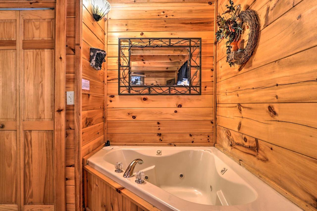 Pigeon Forge Getaway With Covered Patio And Hot Tub! Экстерьер фото