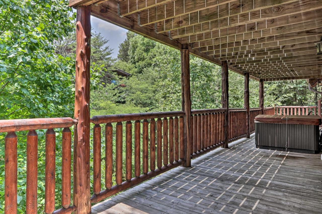 Pigeon Forge Getaway With Covered Patio And Hot Tub! Экстерьер фото